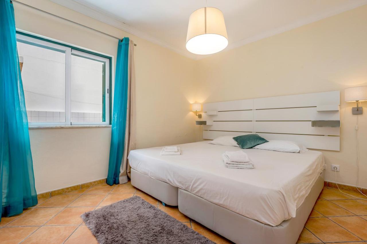 Villa Som Das Ondas Budens Bagian luar foto
