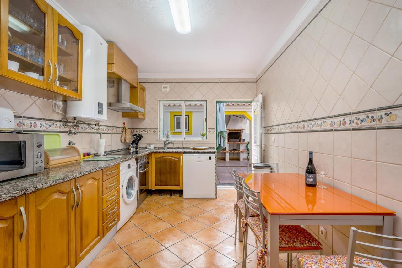 Villa Som Das Ondas Budens Bagian luar foto