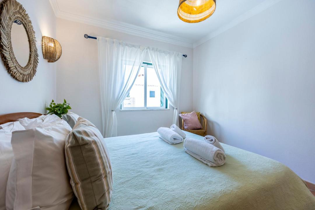 Villa Som Das Ondas Budens Bagian luar foto