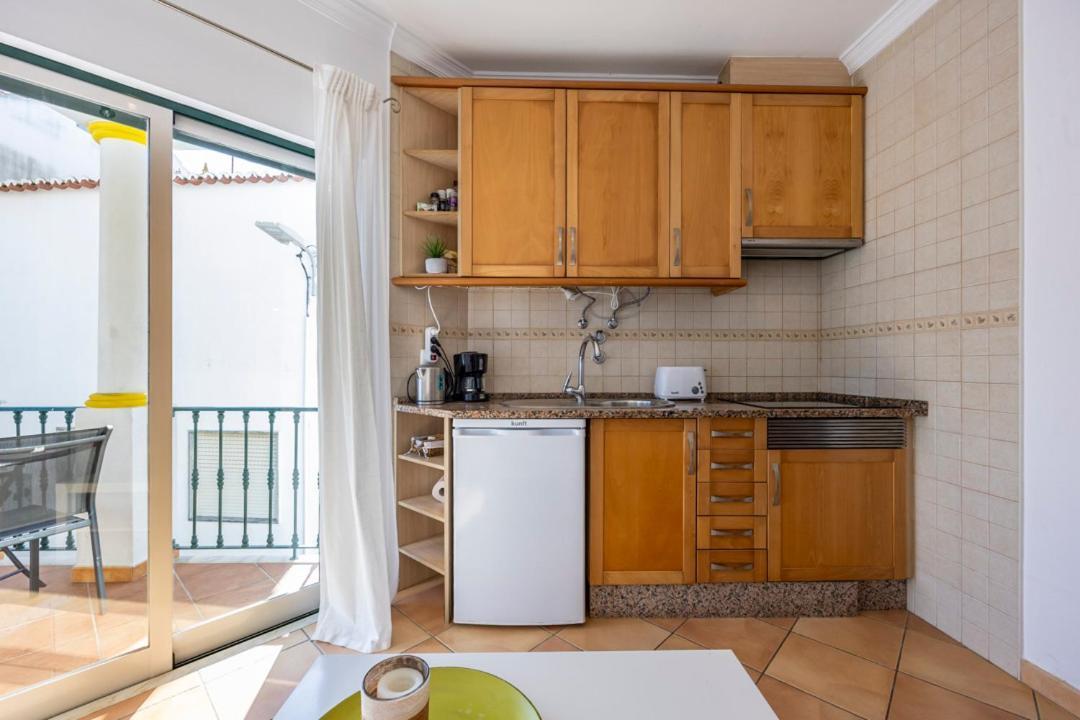 Villa Som Das Ondas Budens Bagian luar foto