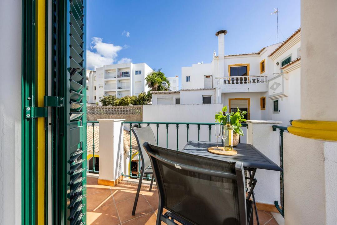 Villa Som Das Ondas Budens Bagian luar foto