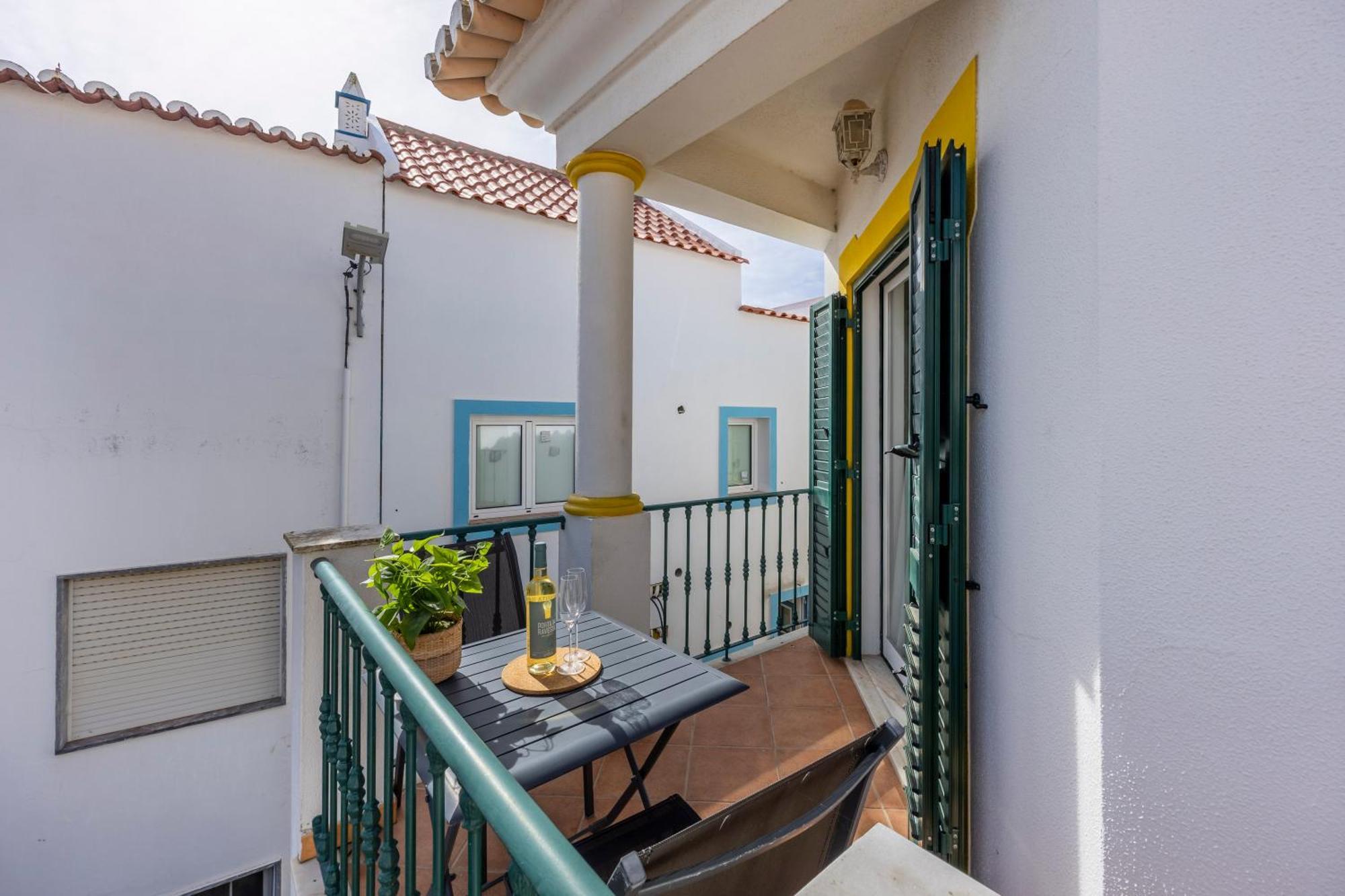 Villa Som Das Ondas Budens Bagian luar foto